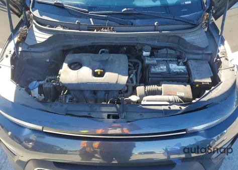 2020 Kia Soul Lx z USA, uszkodzony, nr VIN KNDJ23AU7L7729643